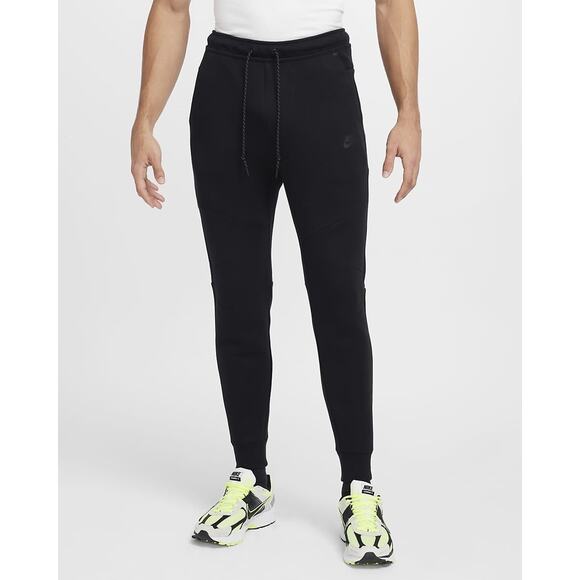 Nike Tech Fleece Triple Black Men's Size Large Jogger Pants HV0959 010 - Picture 1 of 4